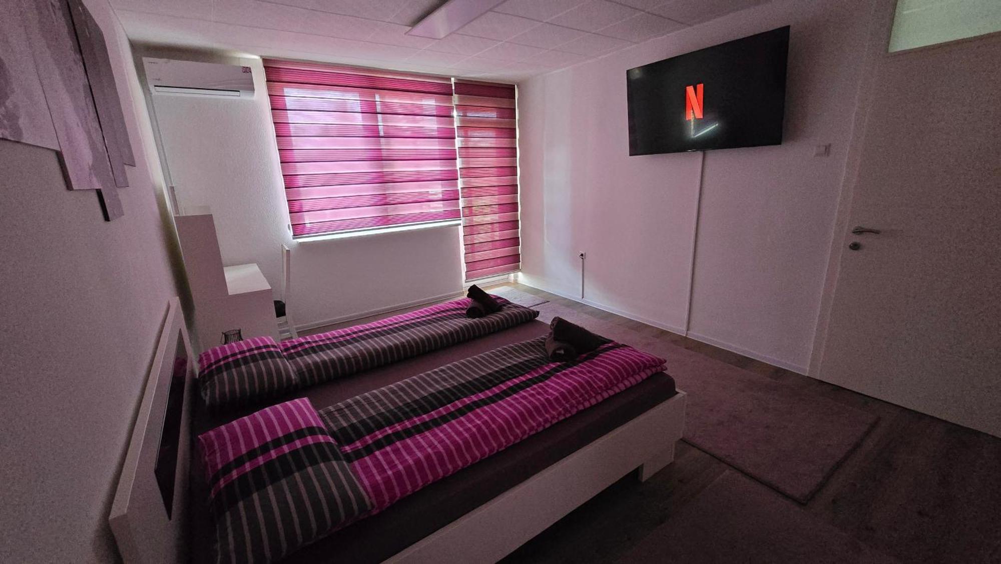 Stan Na Dan Bosanska Krupa Apartment ภายนอก รูปภาพ
